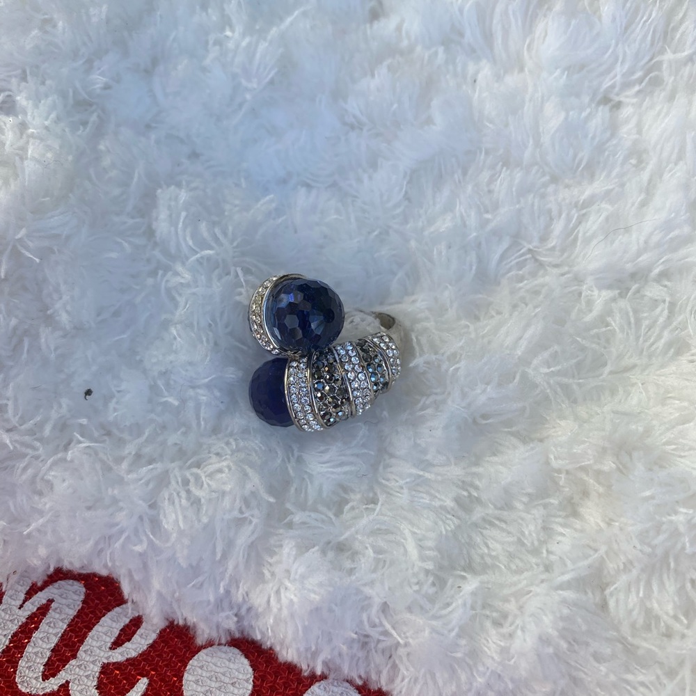 Beautiful Cocktail Ring - Picture 3 of 3